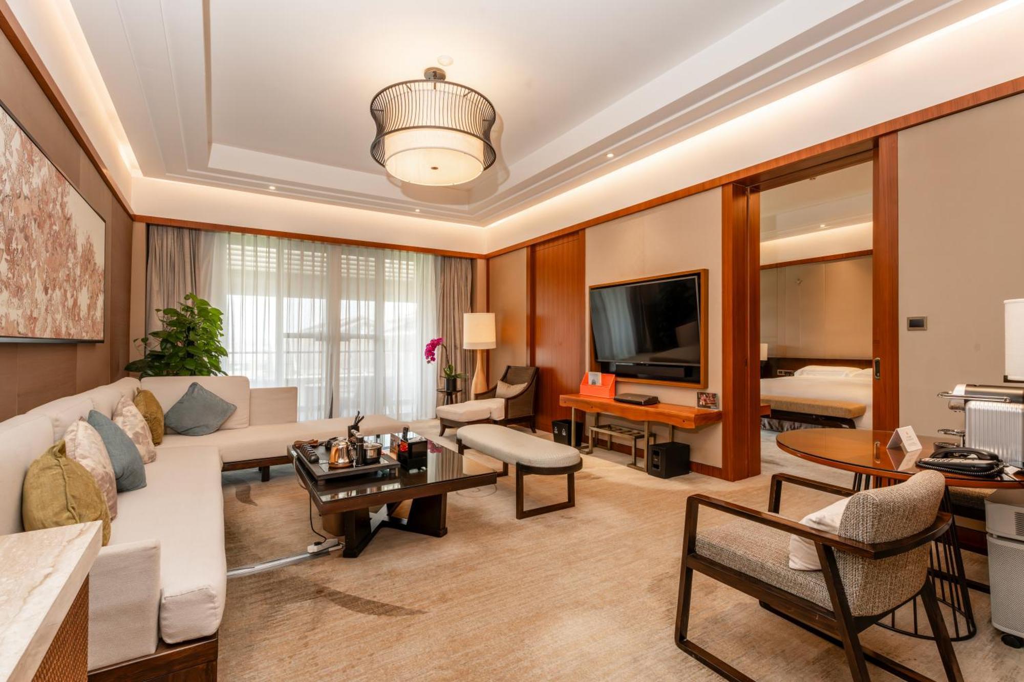 Intercontinental By Ihg Hotel